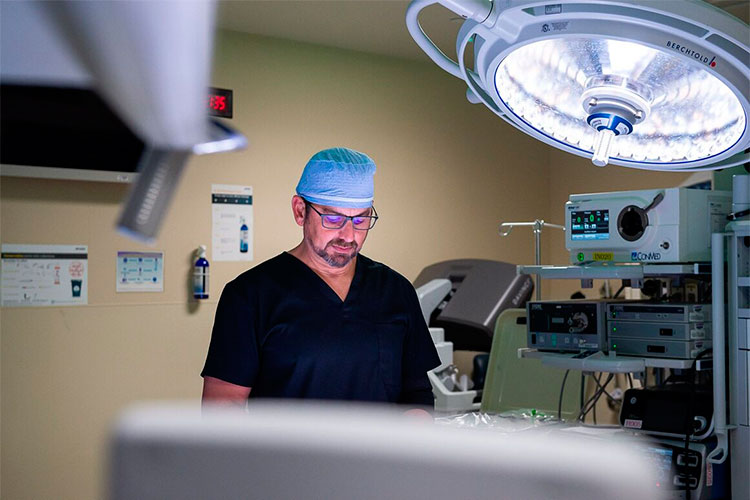Michael Renfrow, MD