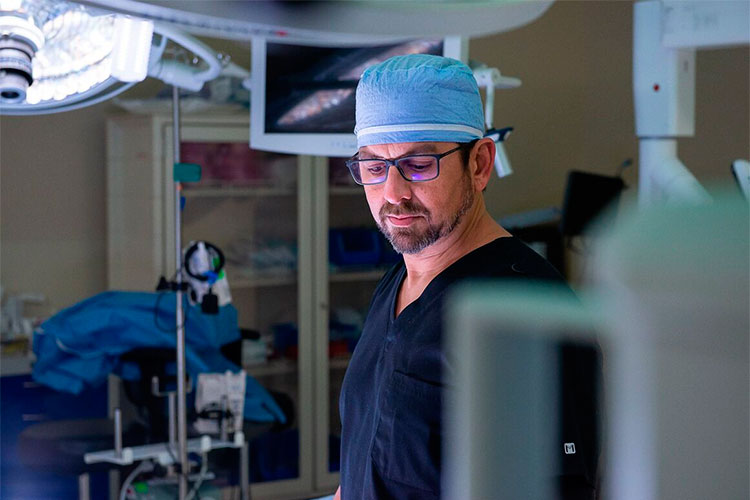 Michael Renfrow, MD