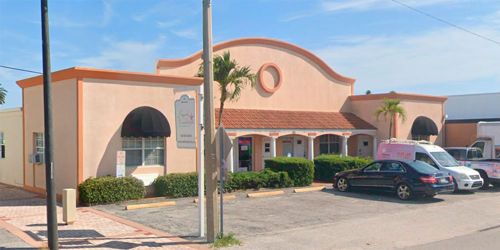 145 108th Ave, Treasure Island, FL 33572