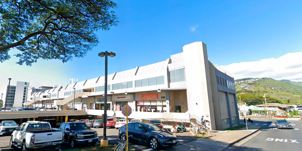 3221 Waialae Ave, Honolulu, HI 96816
