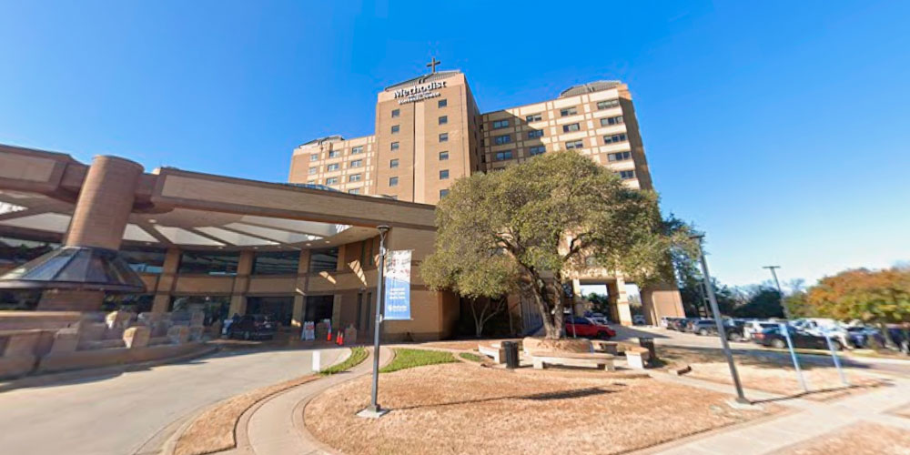 221 W Colorado Blvd, Dallas, TX 75208