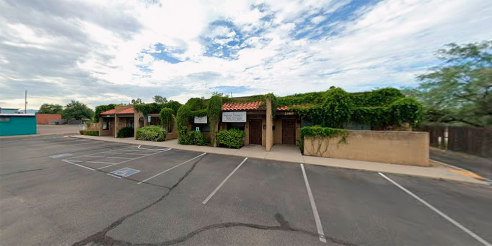 2982 East Fort Lowell Road, Tucson, AZ 85716