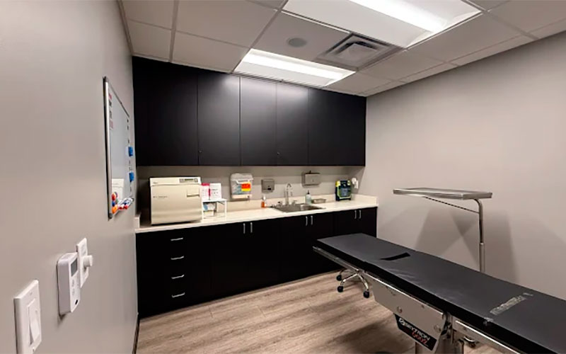 Nip &amp; Tuck Plastic Surgery